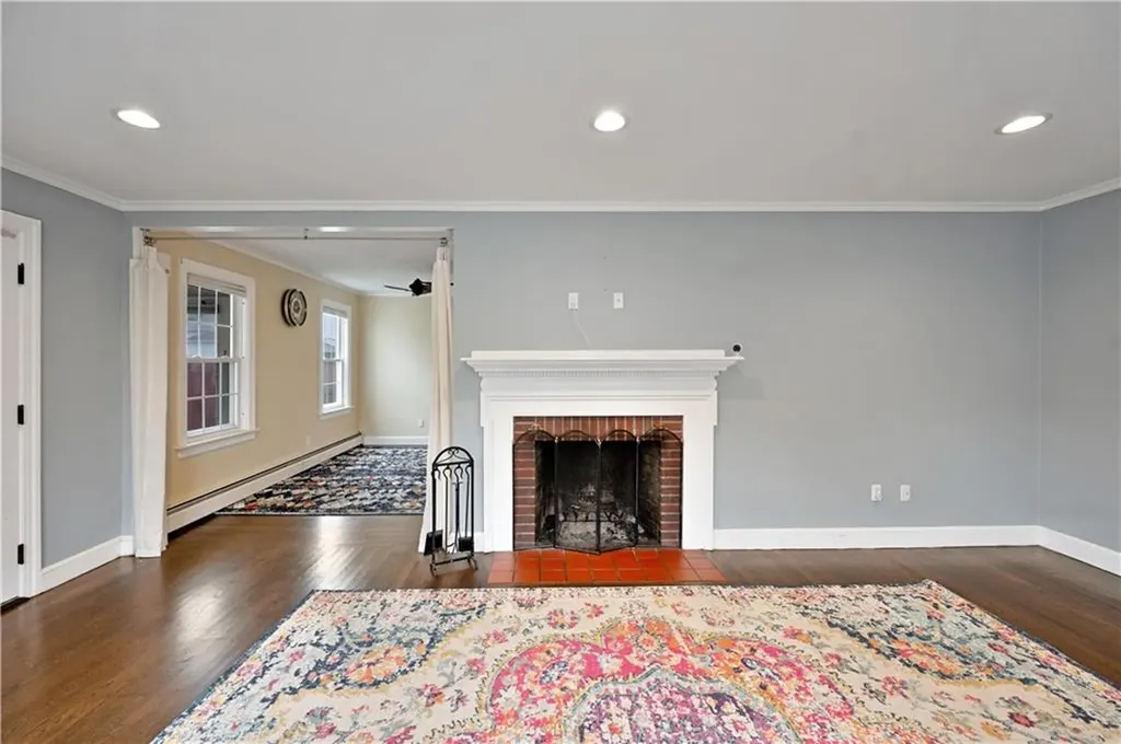 12 Welfare Avenue Cranston RI 02910