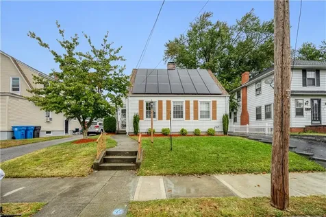 12 Welfare Avenue Cranston RI 02910