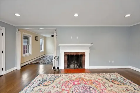 12 Welfare Avenue Cranston RI 02910