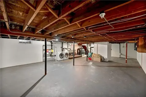 12 Welfare Avenue Cranston RI 02910