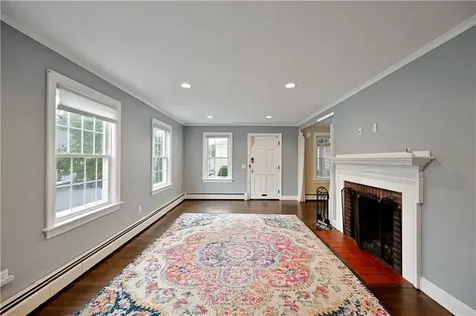 12 Welfare Avenue Cranston RI 02910