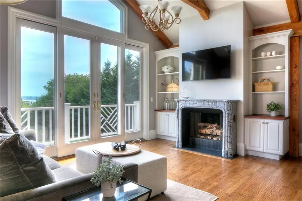 96 Adams Drive Portsmouth RI 02871