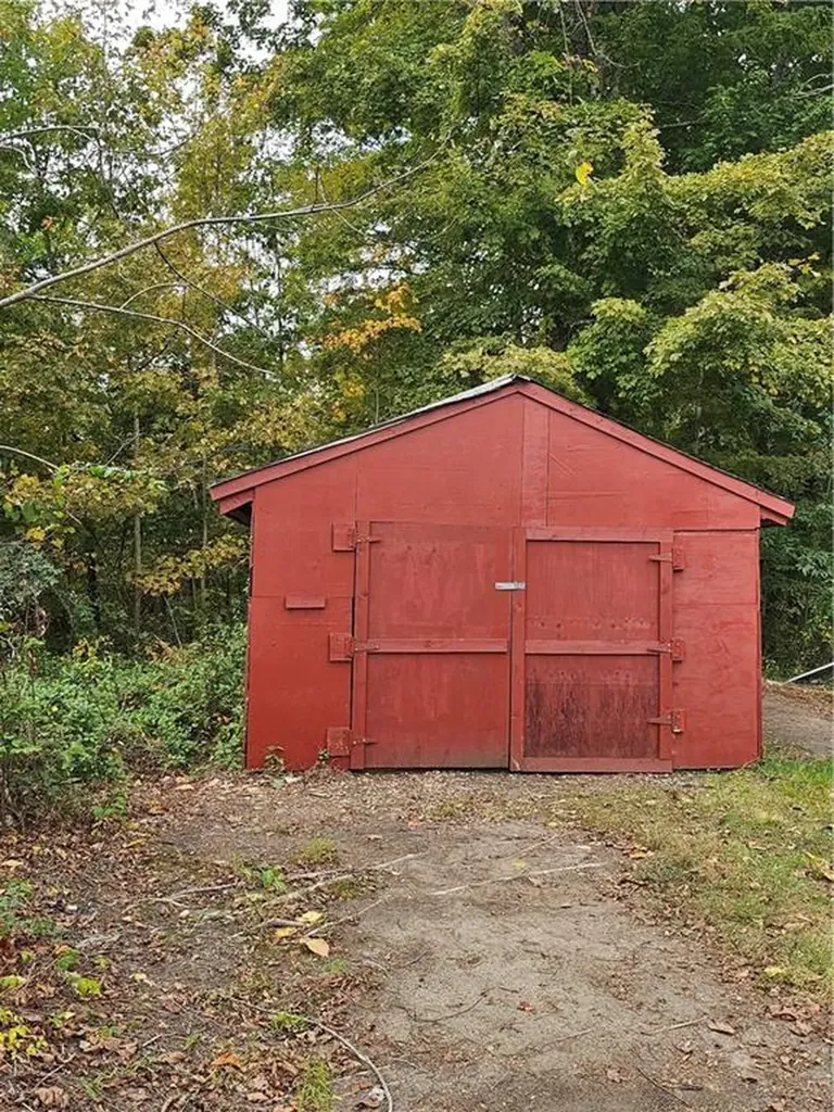 10 Danielson Pike Foster RI 02825