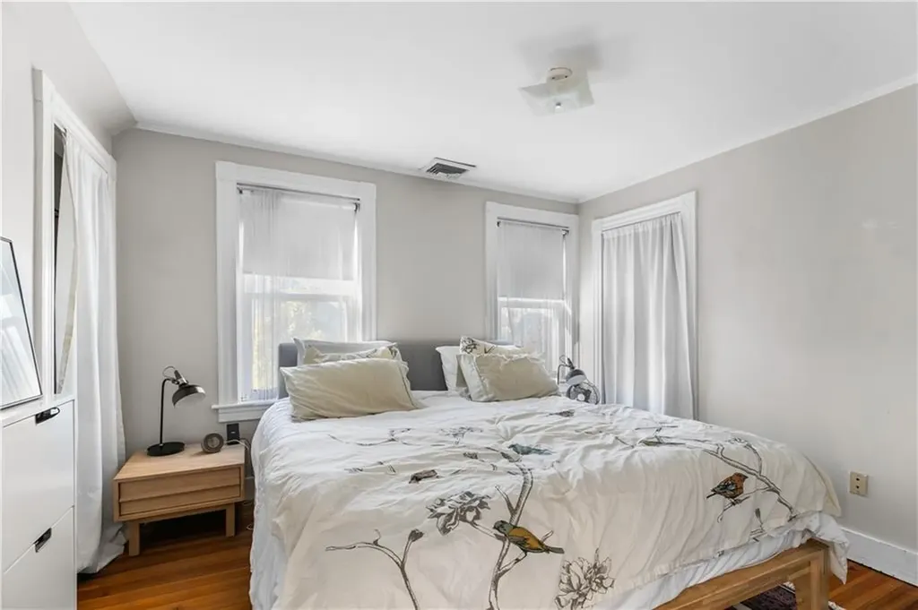 37 Thurston Avenue Newport RI 02840