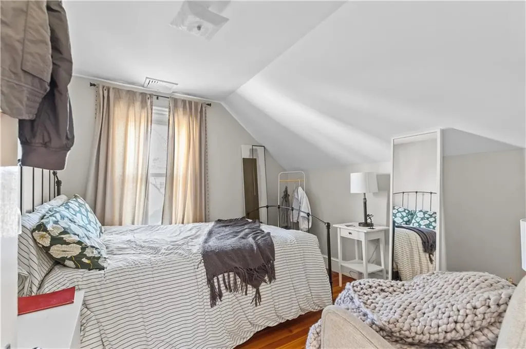 37 Thurston Avenue Newport RI 02840