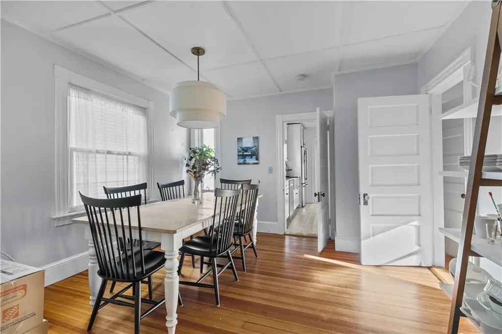 37 Thurston Avenue Newport RI 02840
