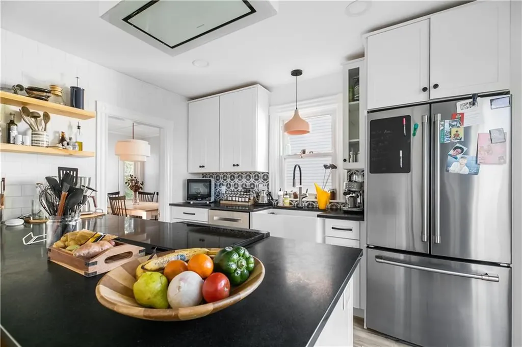 37 Thurston Avenue Newport RI 02840