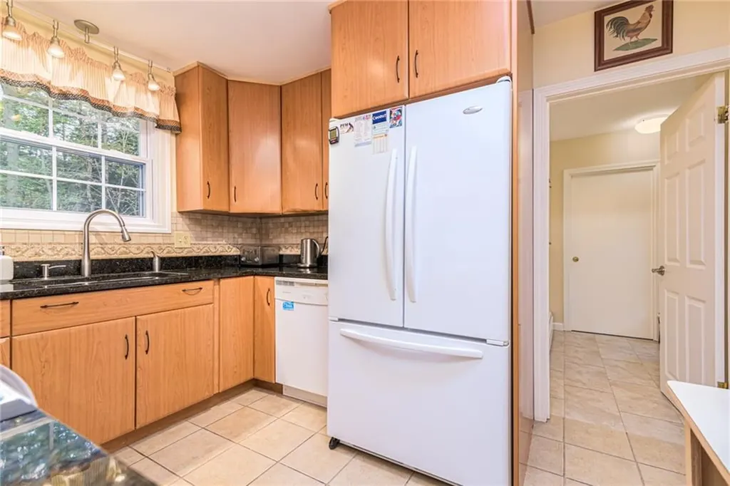125 Stony Lane Exeter RI 02822