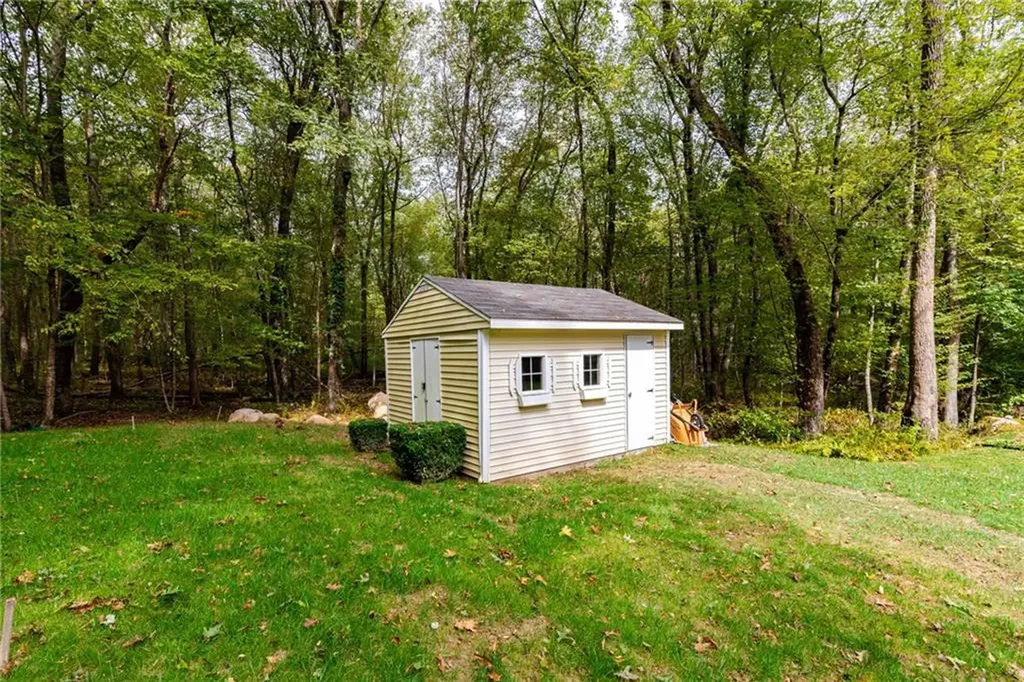 125 Stony Lane Exeter RI 02822