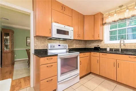 125 Stony Lane Exeter RI 02822