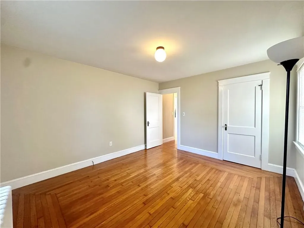 25 Boulevard Middletown RI 02842