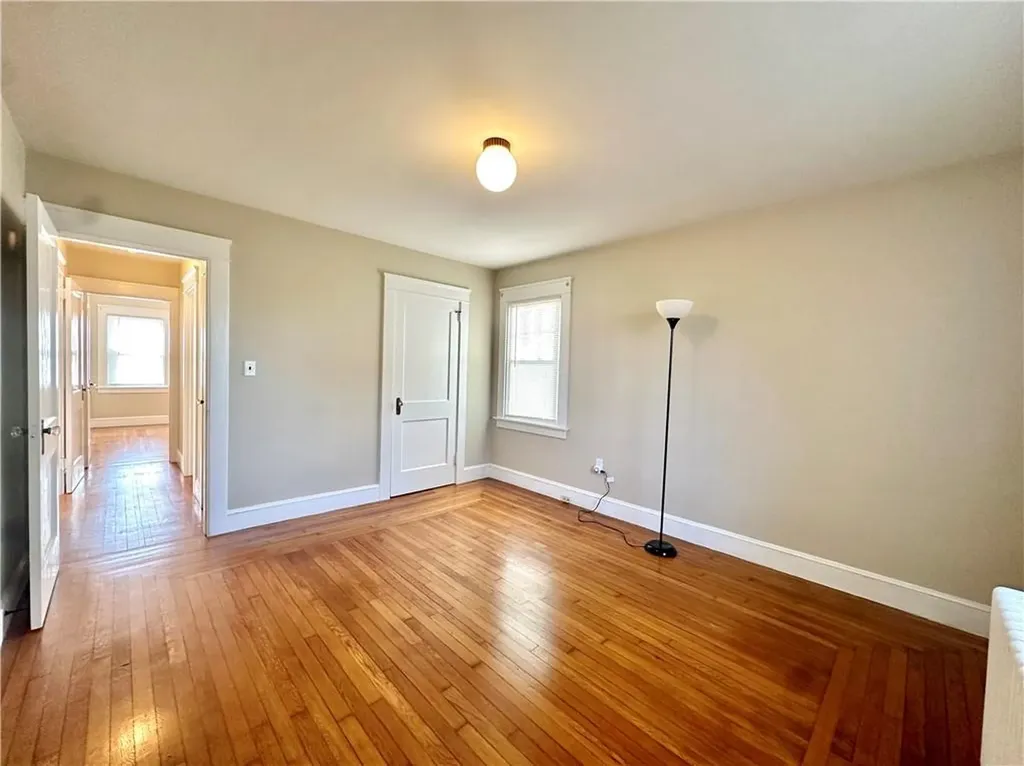 25 Boulevard Middletown RI 02842