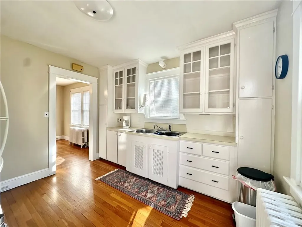 25 Boulevard Middletown RI 02842