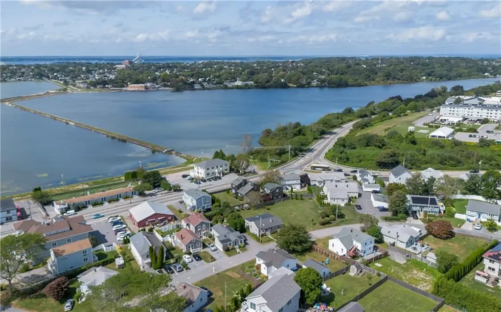 15 Seascape Avenue Middletown RI 02842