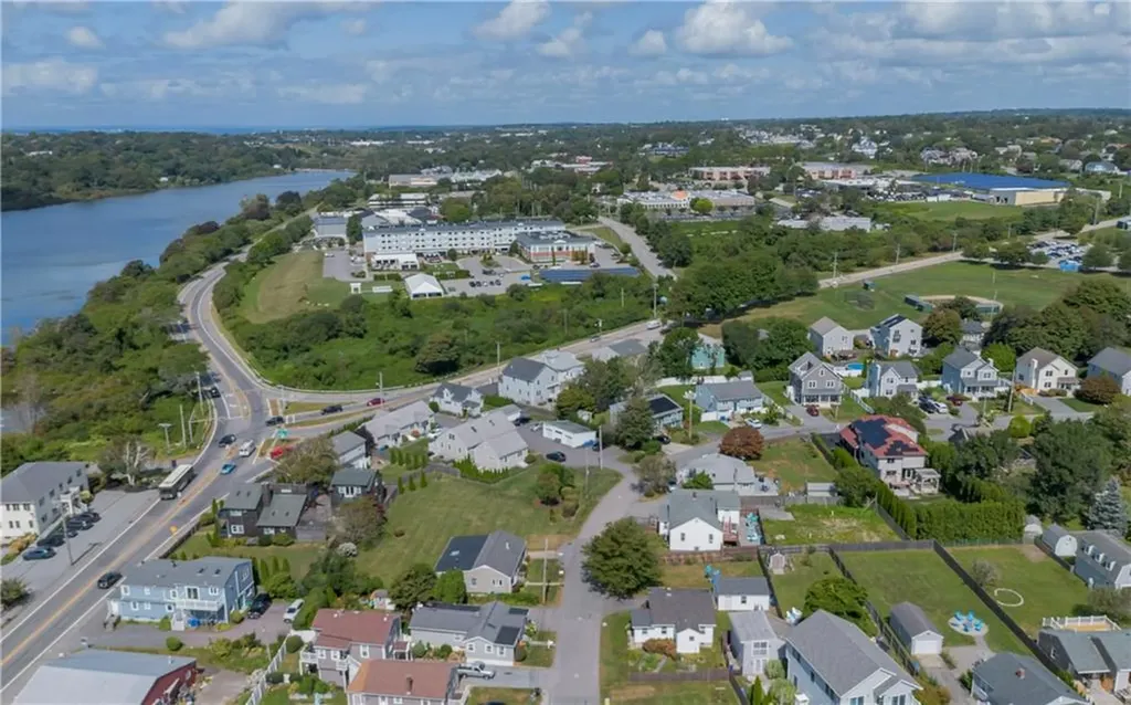 15 Seascape Avenue Middletown RI 02842