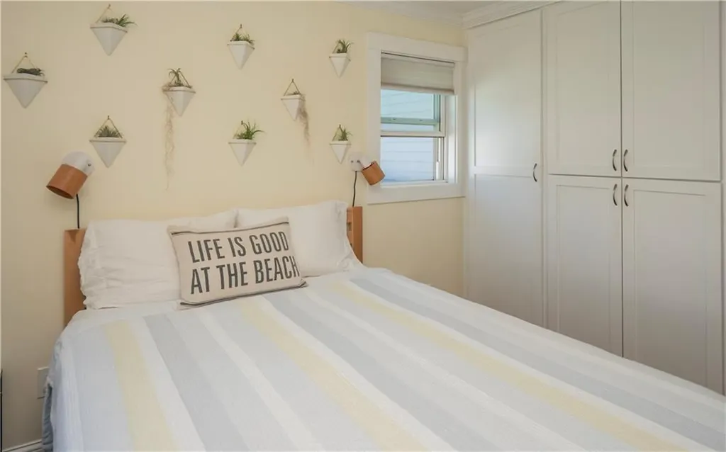 15 Seascape Avenue Middletown RI 02842