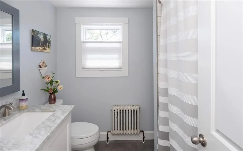 15 Seascape Avenue Middletown RI 02842