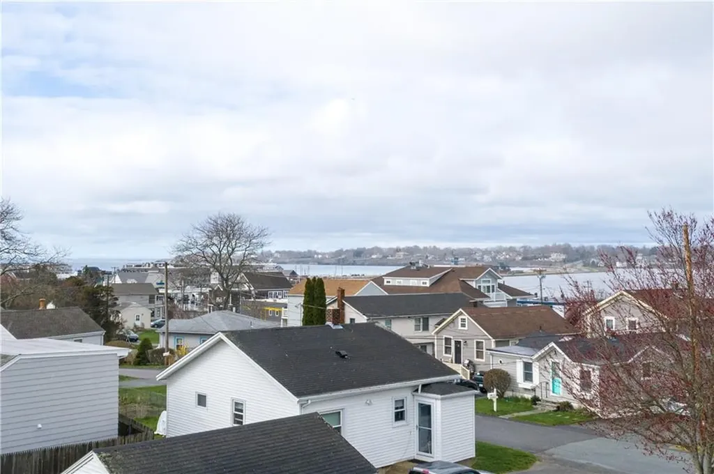 15 Seascape Avenue Middletown RI 02842