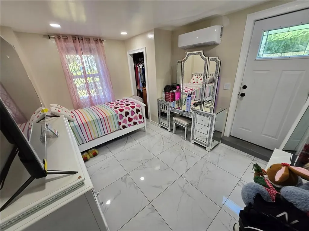 35 Hines Farm Road Cranston RI 02921