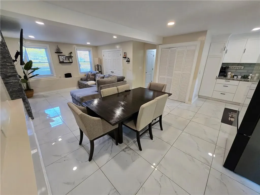 35 Hines Farm Road Cranston RI 02921