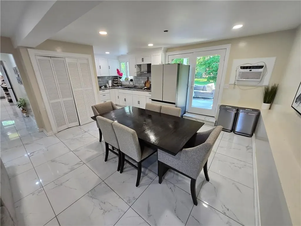 35 Hines Farm Road Cranston RI 02921