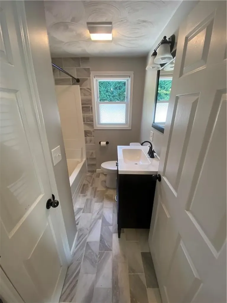6 Gerald Street West Warwick RI 02893