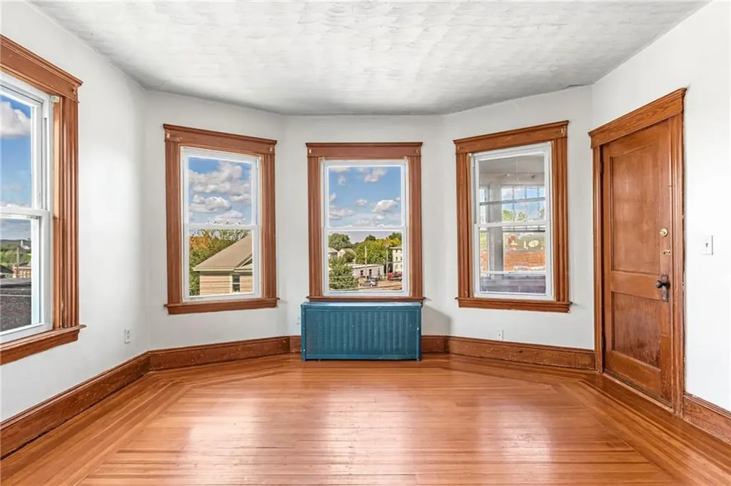 152 154 Pidge Avenue Pawtucket RI 02860