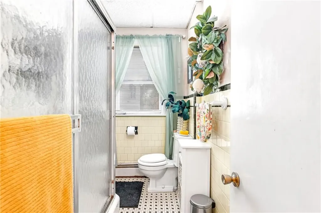 152 154 Pidge Avenue Pawtucket RI 02860