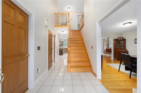 20 Graham Way East Greenwich RI 02818