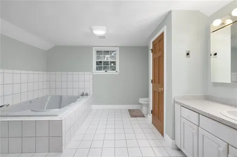 20 Graham Way East Greenwich RI 02818