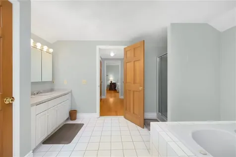 20 Graham Way East Greenwich RI 02818