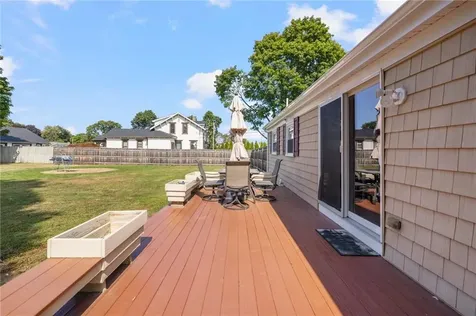 370 River Road Lincoln RI 02865