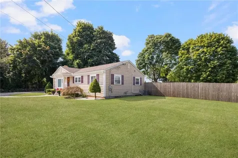 370 River Road Lincoln RI 02865