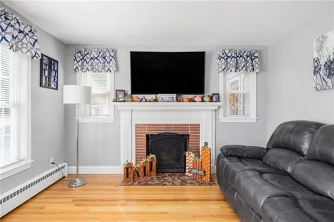 370 River Road Lincoln RI 02865