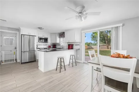 370 River Road Lincoln RI 02865