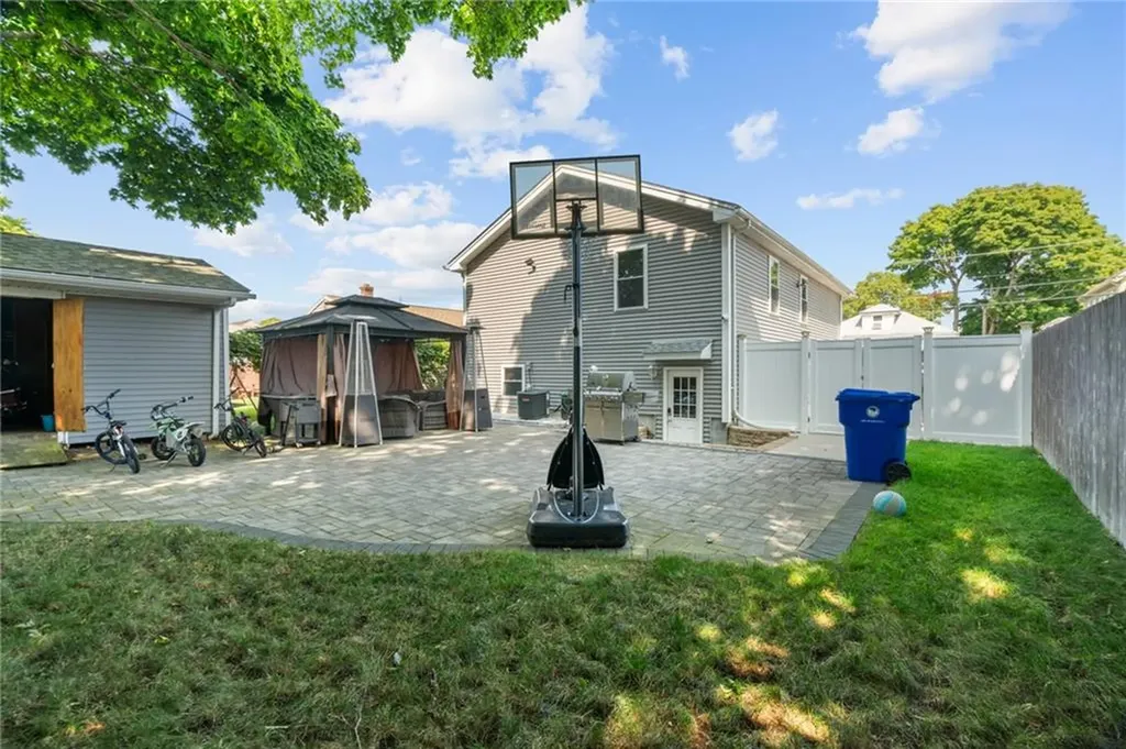 47 Harris Street Pawtucket RI 02861