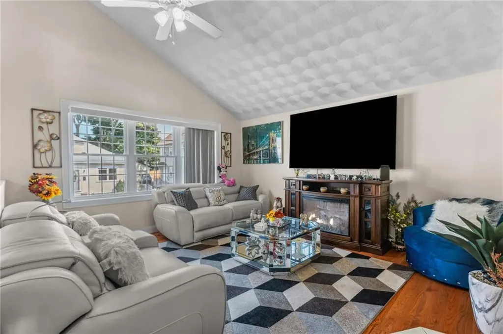 47 Harris Street Pawtucket RI 02861