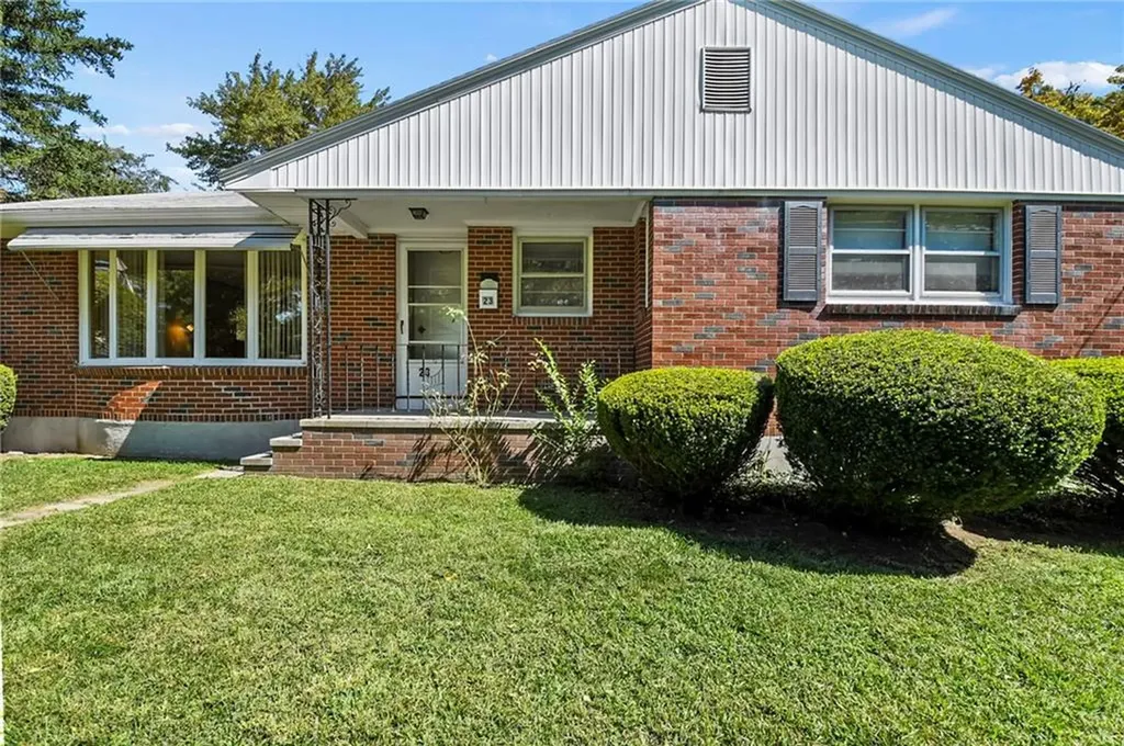 23 Perkins Avenue Westerly RI 02891