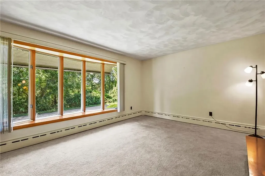 23 Perkins Avenue Westerly RI 02891