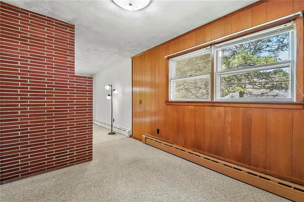 23 Perkins Avenue Westerly RI 02891