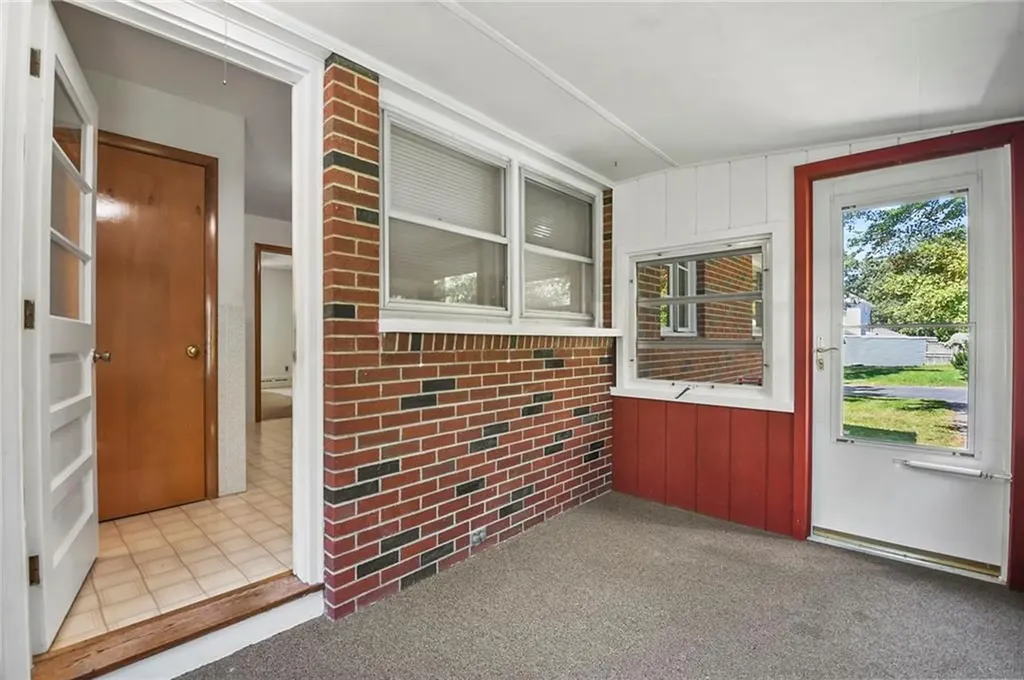 23 Perkins Avenue Westerly RI 02891