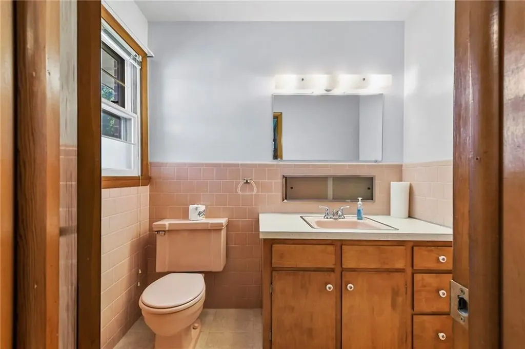 23 Perkins Avenue Westerly RI 02891