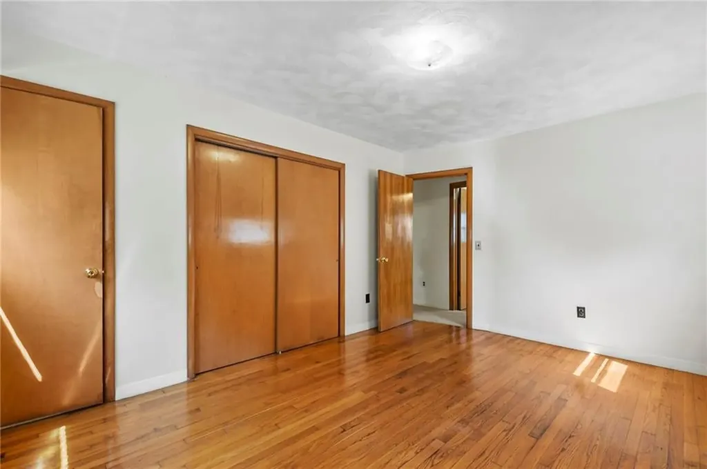 23 Perkins Avenue Westerly RI 02891