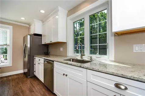 1180 Middle Road East Greenwich RI 02818