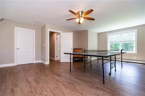 1180 Middle Road East Greenwich RI 02818