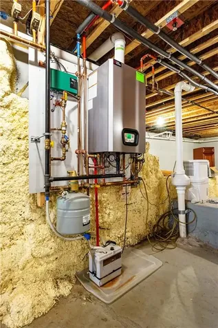 1180 Middle Road East Greenwich RI 02818