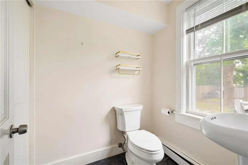 7 Marsh Street Newport RI 02840