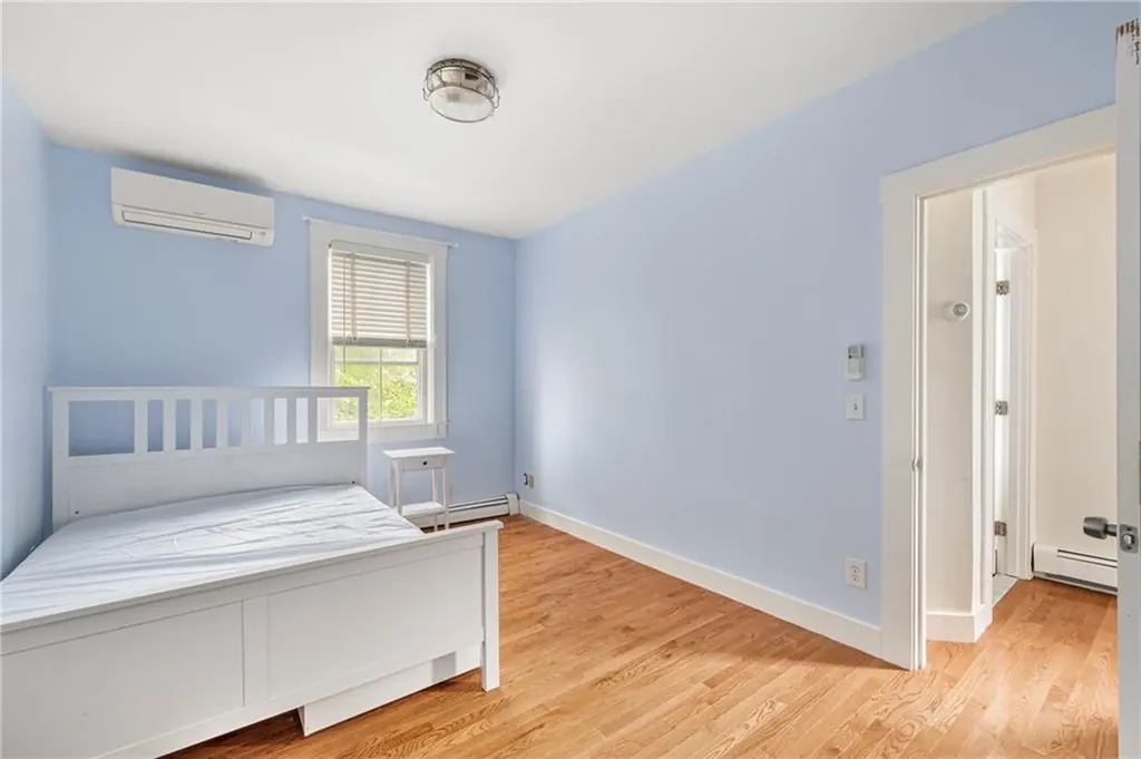 7 Marsh Street Newport RI 02840