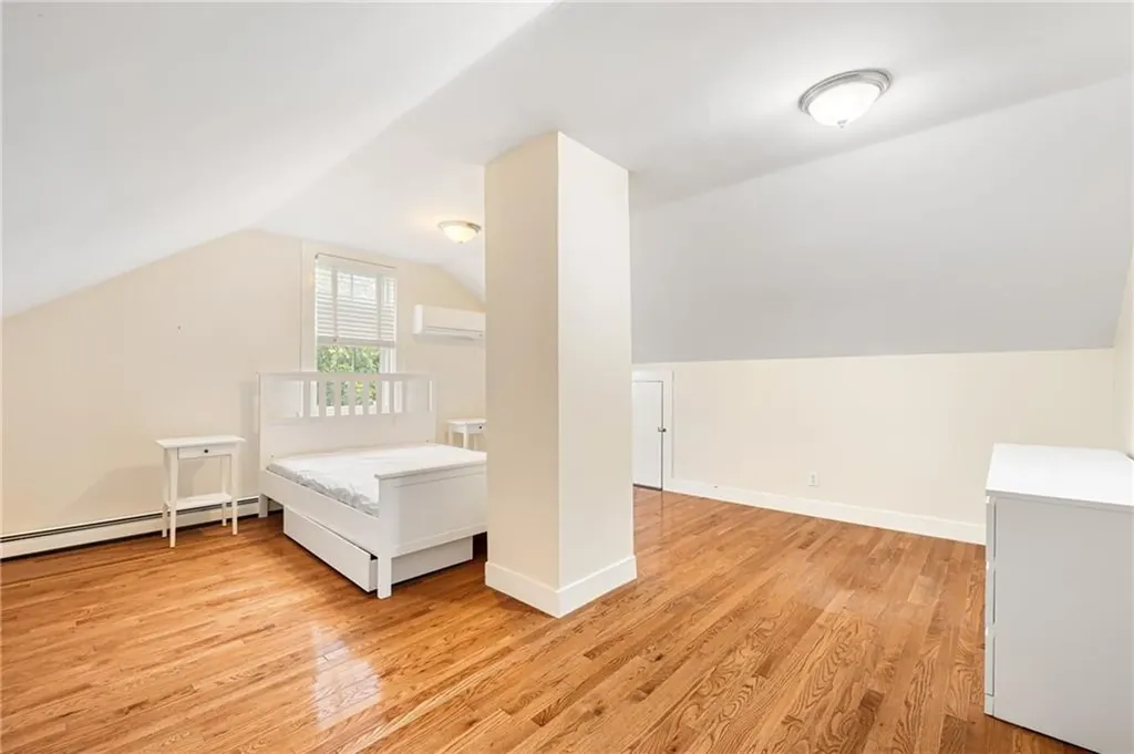 7 Marsh Street Newport RI 02840
