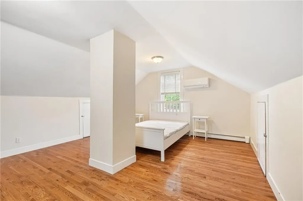 7 Marsh Street Newport RI 02840